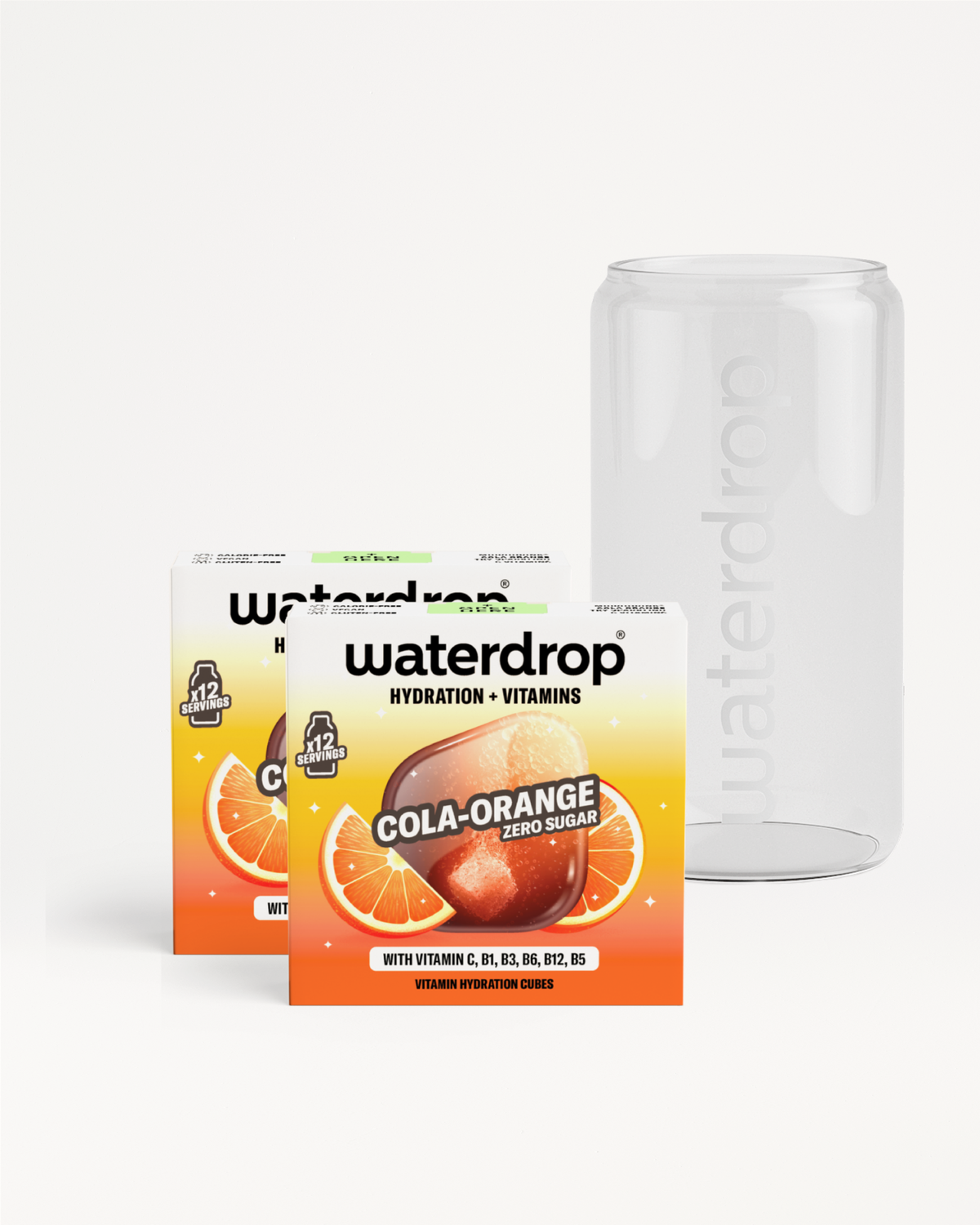Dve krabičky Waterdrop Cola Orange s príchuťou koly a pomaranča a prázdna sklenená plechovka Waterdrop na bielom pozadí.
